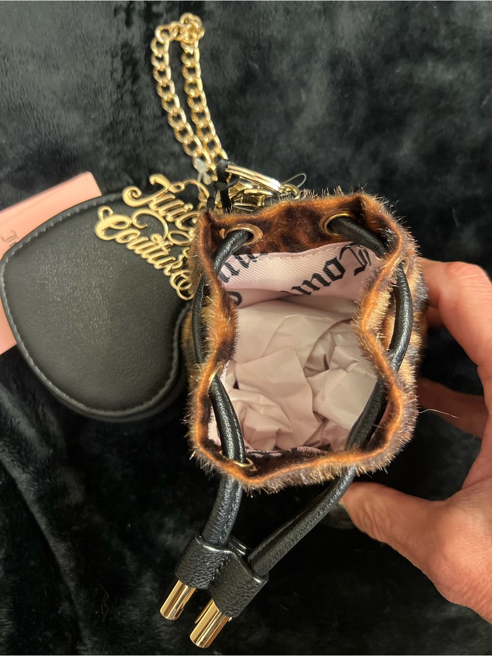 Juicy Couture leopard-print faux-fur mini drawstring bucket bag-NWOT - Picture 6 of 7